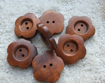 6 boutons en bois * Boutons de fleurs ronds en bois sculpté brun 2 trous * 28mm *