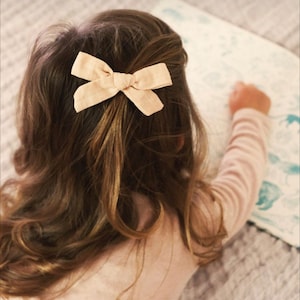 Hair Bows for girl,Hair Clips,Alligator clip bows,Linen bows,Neutral bows,Baby gift,Hair clips for girl,Toddler hair clip,Hair accessories