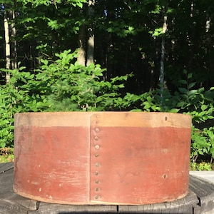 Antique Prim Old Brick Red Wooden Pantry Box Grain Measure 12.5&quot; Dia Farmhouse