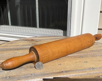 Vintage Wood Rolling Pin Nice Aged Patina Bakers Prim Country Farmhouse Kitchen