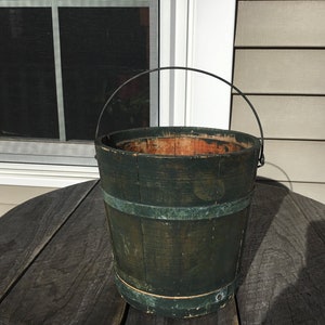 Antique Small Primitive Green Wooden Staved Pail Bucket & Swing Handle 6 3/4H image 1