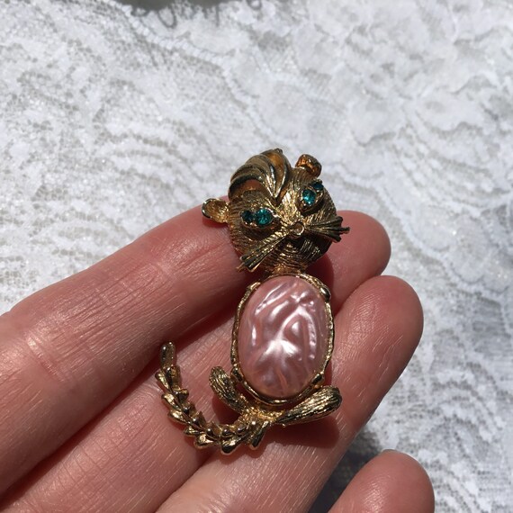 Vintage Gold Tone Kitty Cat Brooch Pin With Aqua … - image 3