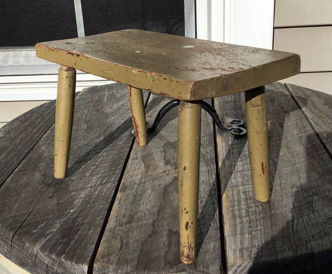 Antique Worn Olive Green Wooden Cricket Foot Stool Bench Foot Rest ...