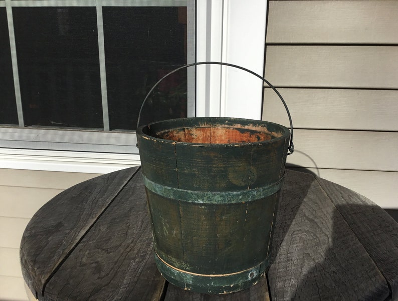 Antique Small Primitive Green Wooden Staved Pail Bucket & Swing Handle 6 3/4H image 1