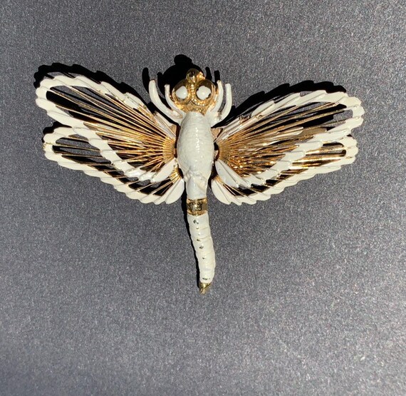 Monet cheap dragonfly pin