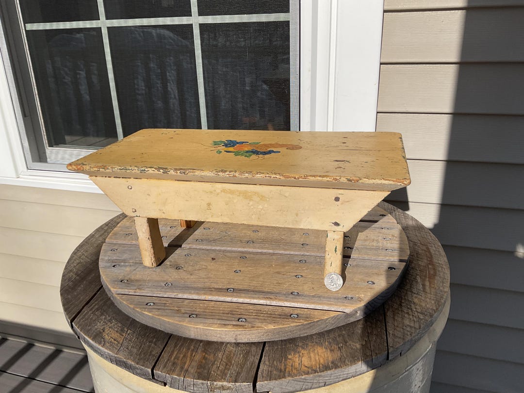 Antique Wood Foot Rest Stool Bench Layered Chippy Yellow Green Paint ...