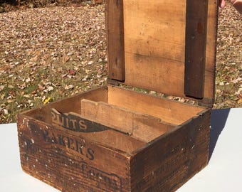 Antique Advertising Walter Baker Dorchester Hinged Lidded Wood Divided Ship Box