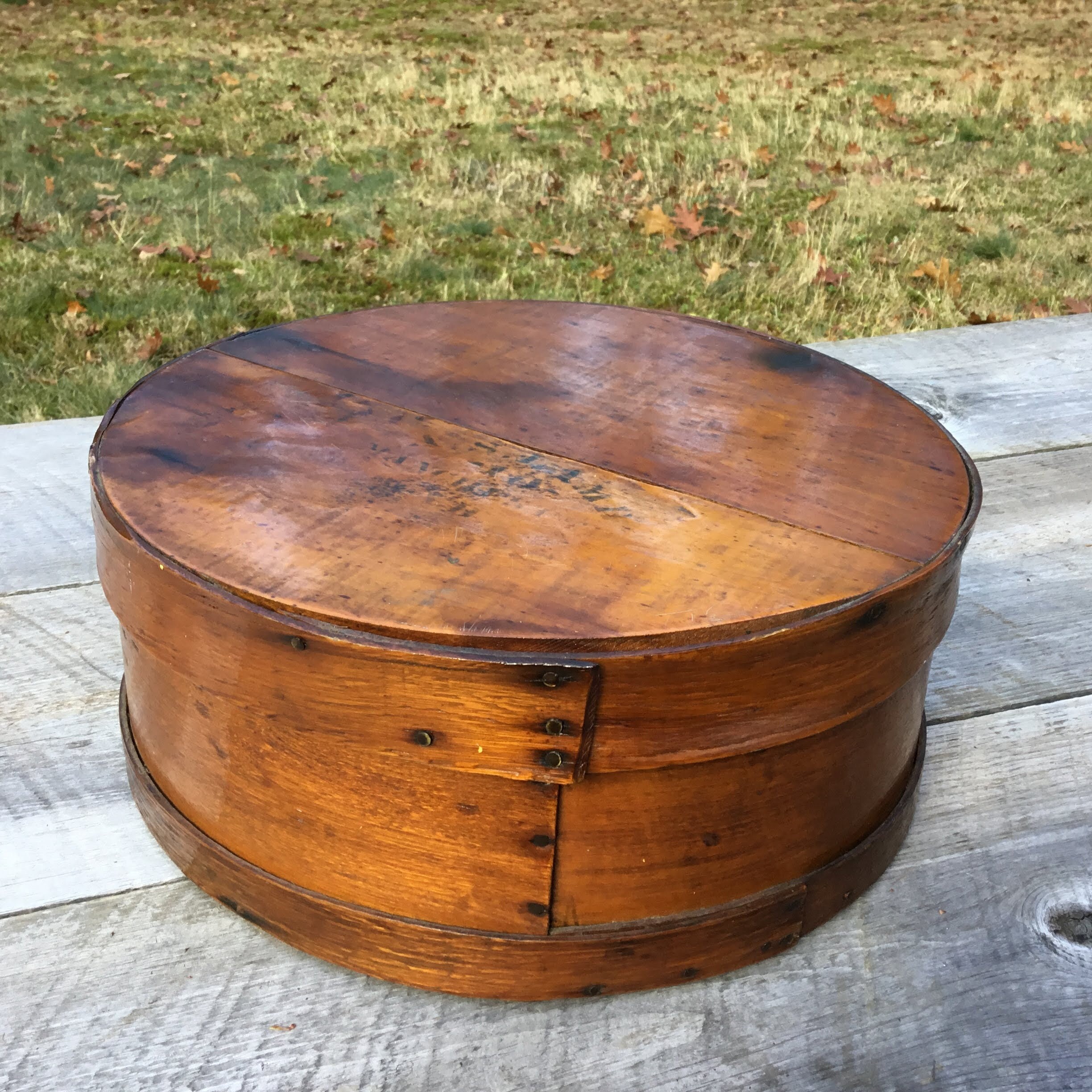 Small Signature Round Wooden Keepsake Box – Cheese to Please