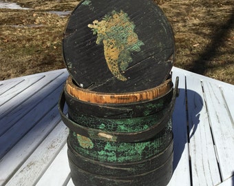 Antique New England Old Crusty Layered Black/Green Painted Firkin Bucket Lid & Handle 4 Bands