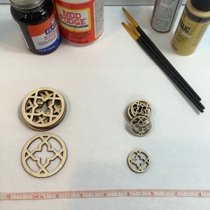Miniature Circle Window Insert/Panel Stained Glass Effect Style for Dollhouse, Diorama, Book Nook, or Scrapbooking