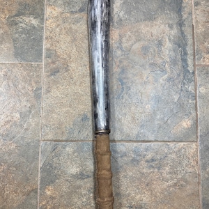 Battle Worn Shortsword - Foam Prop Sword