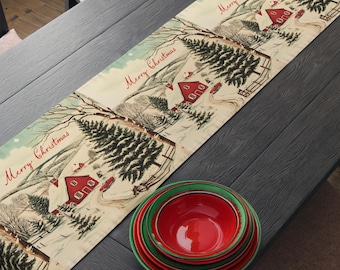 クリスマスツリーライン ホリデーテーブルランナー（レッド＆シルバー
