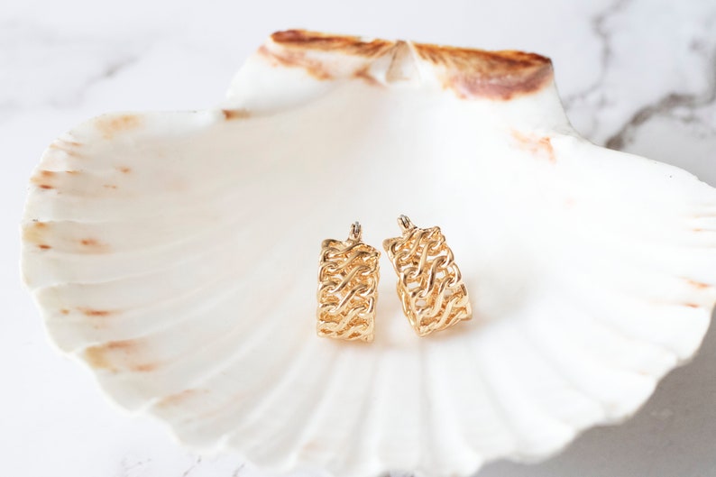 Huggie Hoop Earrings Large Everyday Hoops Very Thick Chain Hoop Earrings Gold Chunky Medium Sized Twisted Hoops Gold Filled Hoops