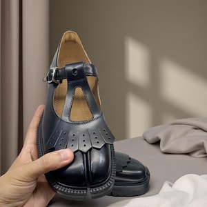 Black Split Toe Thick Mary Jane,Tabis Mary Janes,Tabi,Women Tabi Shoes,Tabi Shoes,Women Tabis,Tabi Ballerina,Tabis Shoes,Black Tabi Shoes