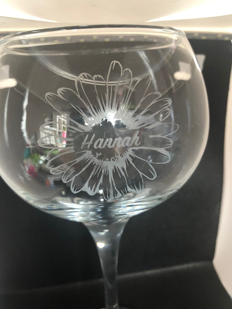 Personalised Etched Wine/gin Glass Daisy Gift Glassware Etsy UK