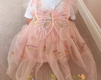 Vestido de festa rosa bordado com asas de borboleta: ideal para festas de aniversário e Natal, ensaios fotográficos com bolo, para crianças e bebês.