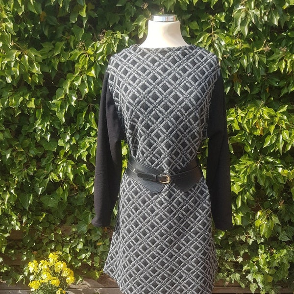 Unikat Kleid, Damenkleid "Rieke", A-Linie, schwarz/grau, Gr.40/42, langarm