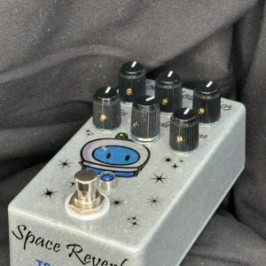 Toketone+ Hand Wired JHS Haunting Mids Clone - Etsy