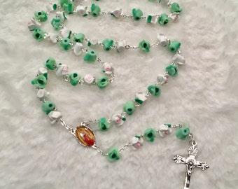 New Gorgeous Virgen de Guadalupe Grenn/White ROSES rosary,unique rosary,Virgin Mary,religious,catholic,Virgen de Guadalupe