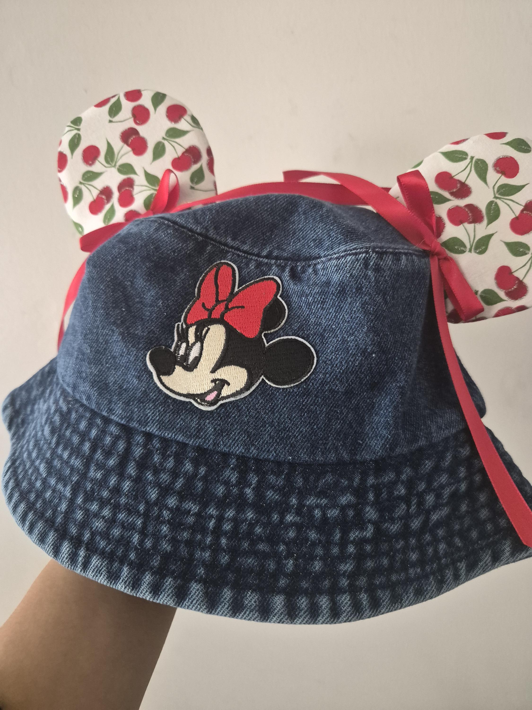 Minnie Mouse Heart bucket hat. 84e95f17e4e2aa393fa78bbac212ac  main image 2