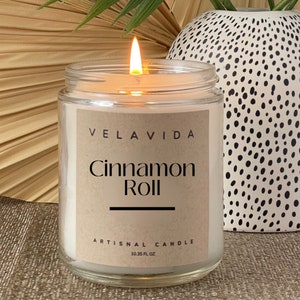 Cinnamon Roll Dessert Candles , Hand poured Candles 8oz.