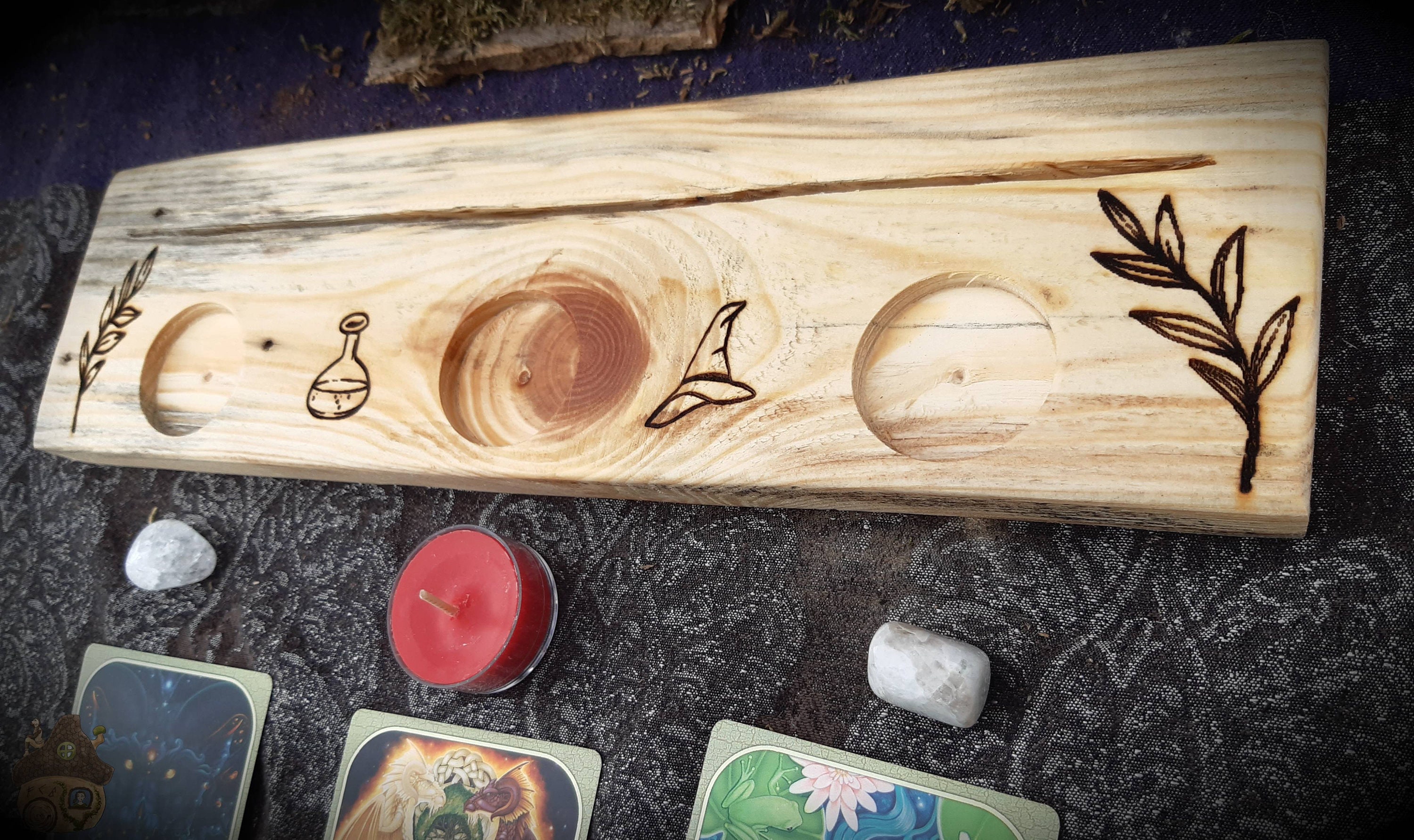 Support Carte Oracle ou Tarot, Fait Main, Fabriquer en France, Décoration Autel, Présentoir Recyclag