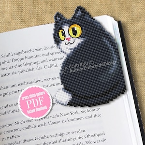 Puede incluir: Patrón de punto de cruz PDF de descarga instantánea para un marcapáginas de gato blanco y negro. El gato tiene grandes ojos amarillos y una mancha blanca en el pecho.