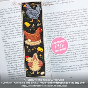 Peut inclure: Un marque-page en point de croix noir et blanc représentant quatre poules, deux poussins et un nid d'œufs. Le marque-page est intitulé "BOK" deux fois. Le texte "cross stitch pattern PDF instant download" est sur un cercle rose.