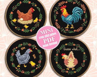 Peut inclure: Quatre motifs de point de croix miniatures représentant un coq, une poule et des poussins. Les motifs sont en noir et blanc avec des accents colorés. Les motifs sont intitulés "MINI cross stitch pattern PDF instant download".
