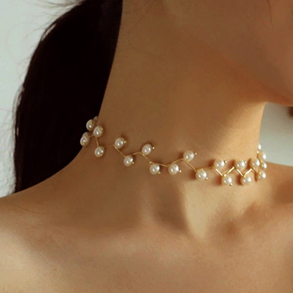 Gold choker necklace white beads pearls for women, original dainty necklace, gift for her, handmade jewelry