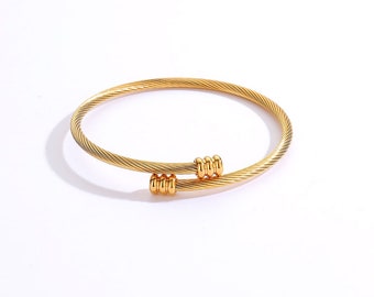 Bracelet minimaliste en plaquage à l'or 18K
