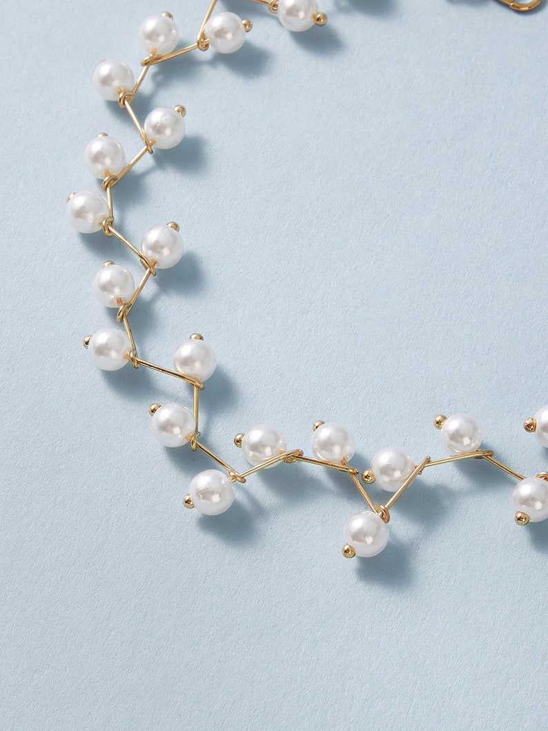 Ras-de-cou or et perles pour femme