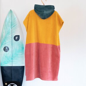 Surf poncho green Pink petrol yellow image 3