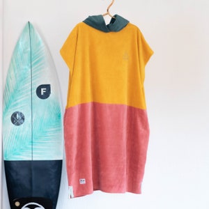 Surf poncho green Pink petrol yellow image 2