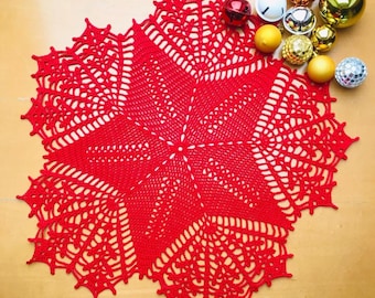 Crocheted Christmas Star Doily: Vintage Style Holiday Decor