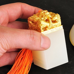 Sigillo del nome personalizzato, drago dorato e sigillo di giada bianca, sigillo quadrato di pietra cinese con il tuo nome inciso a mano, set di sigilli su misura