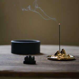 Inkstone Chinese Calligraphy Inkwell With Cover Storage Inks for ...