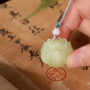 Sigillo personalizzato con fiore di loto portafortuna in pietra di lapislazzuli naturale, sigillo quadrato in pietra cinese con il tuo nome inciso a mano, set di sigilli personalizzati