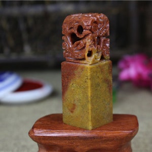 Sigillo di taglio del drago cinese, sigillo personalizzato cinese, scultura del sigillo di pietra cinese, sigillo quadrato di pietra cinese con il tuo nome inciso a mano.