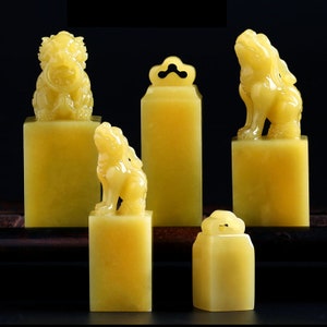 Sigillo di pietra cinese Qingtian, sigillo personalizzato cinese, scultura di sigillo di pietra cinese, sigillo quadrato di pietra cinese con il tuo nome inciso a mano.