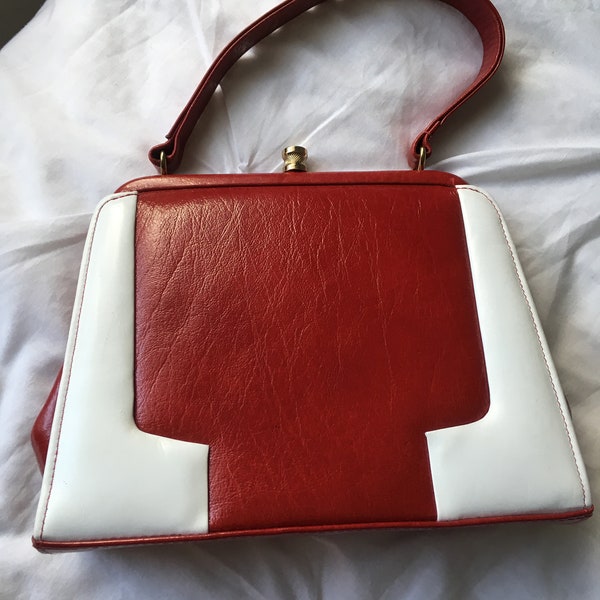 Retro bag,  Bambi red and white bag, vintage bag,  leather handbag,  'as new'  bag, lined bag, top handled bag
