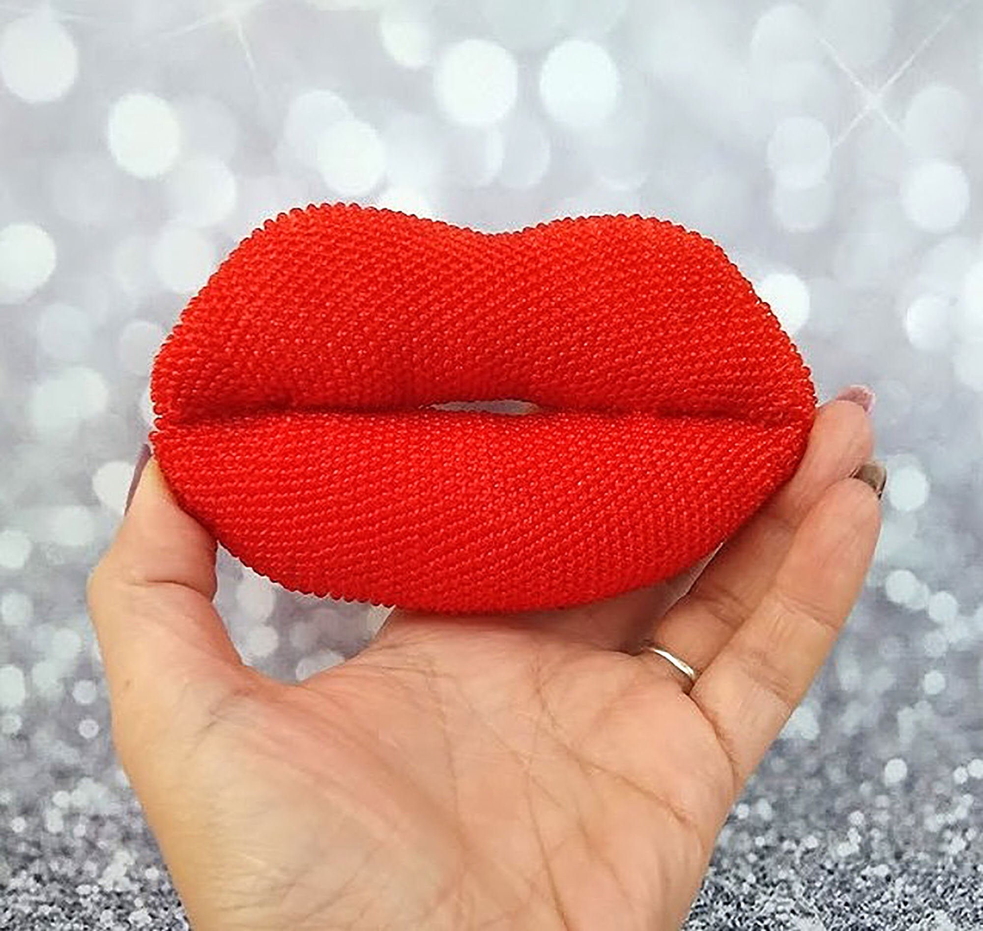 red lips pillow