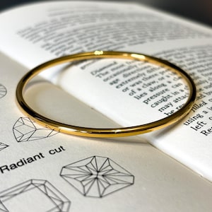 Gold Stainless Steel Bangle: 3mm Hypoallergenic Wire, Tarnish Free
