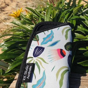 Glasses cases Glasses soft pouch Glasses case Portable Small Sunglasses cases Floral Handmade Made in Australia Gift idea. Banksia classic bold