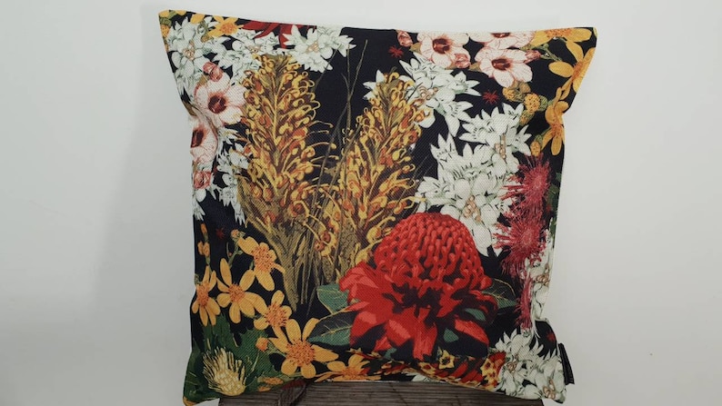 Australian Flowers Cushion Covers Eucalyptus Gumnut Waratah Handmade Linen Throw Cushion Decorative Pillow Home Decor 45x45cm. C