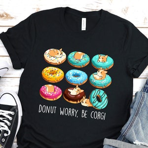 CORGI SHIRT, 100% COTTON. Unisex Chubby Style Art of Pembroke Welsh Corgi Dog with Donuts, Kawaii Art.