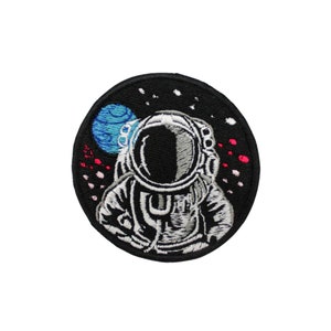 Toppa ricamata da stirare raffigurante un astronauta: accessorio spaziale per astronauti
