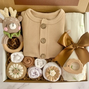 Baby Boy Gift Box, Gift Newborn Shower Gift, Baby Fox Gift Basket, Gender Reveal Gift Idea, Wild and Free New Baby Gift, Neutral Swaddle Set