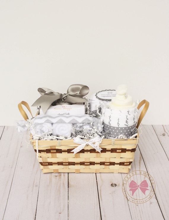 neutral baby shower gift ideas