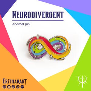 Puede incluir: Un pin de esmalte con forma de símbolo de infinito que presenta una vibrante paleta de colores arcoíris de rojo, naranja, amarillo, verde, azul y morado. El diseño incluye pequeños detalles de estrellas y el texto NEURODIVERGENT enamel pin arriba.